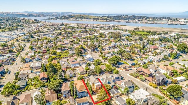 912 York St, Vallejo, CA 94590