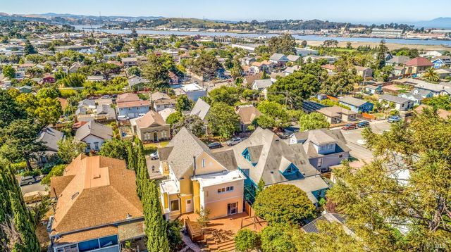 912 York St, Vallejo, CA 94590