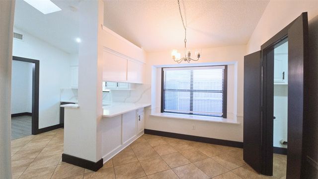 1933 Oakbluff Drive, Carrollton, TX 75007