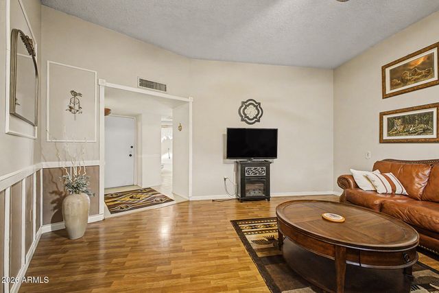 11078 W COGGINS Drive, Sun City, AZ 85351