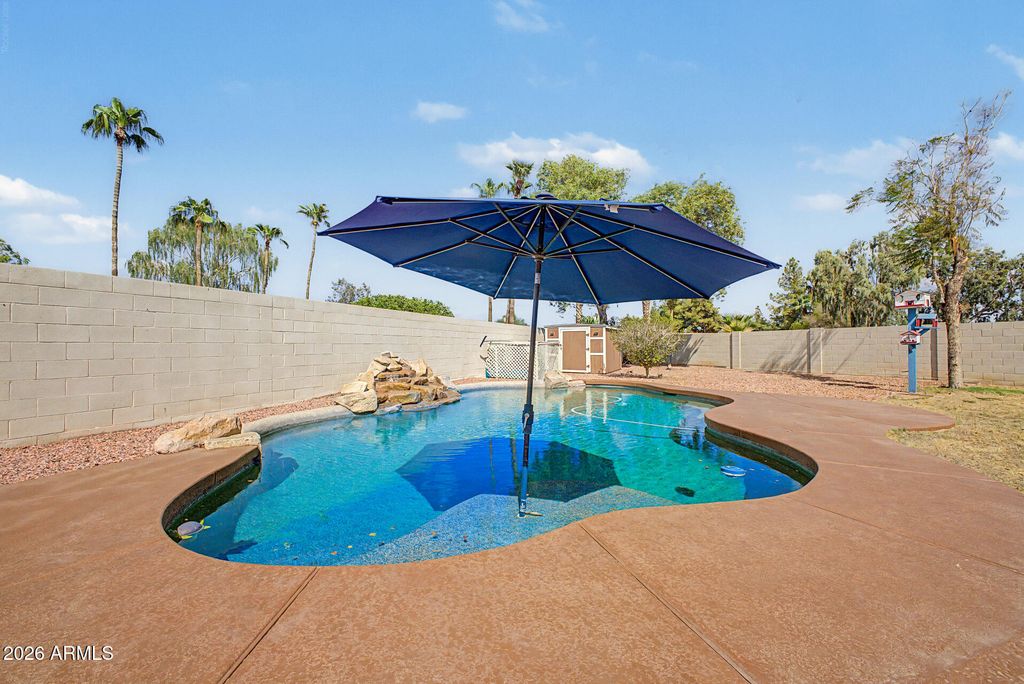 15142 W Smokey Drive, Surprise, AZ 85374 — photo 2