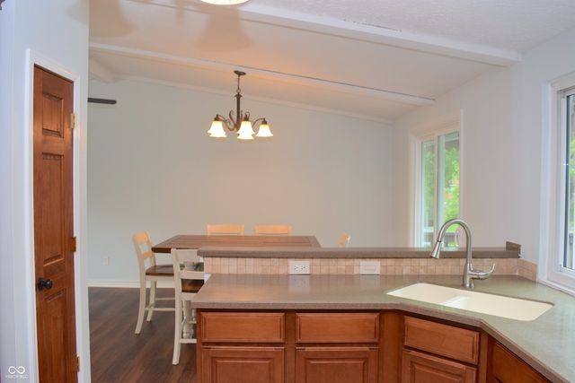 8059 Harvest Lane, Indianapolis, IN 46256