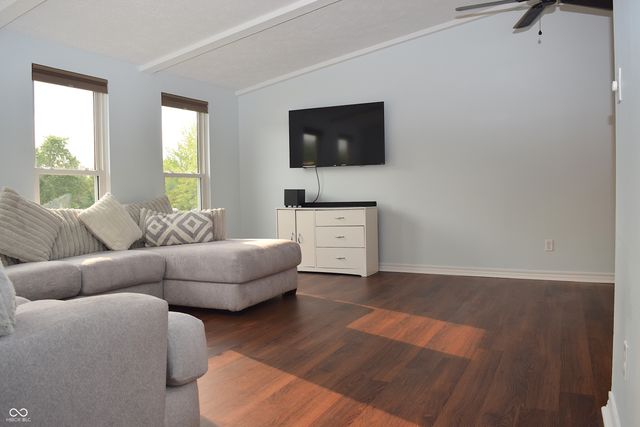8059 Harvest Lane, Indianapolis, IN 46256