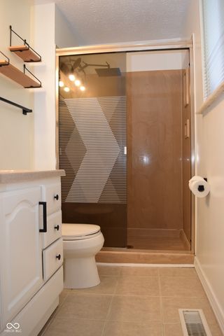 8059 Harvest Lane, Indianapolis, IN 46256