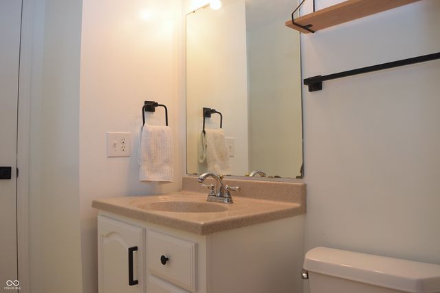 8059 Harvest Lane, Indianapolis, IN 46256