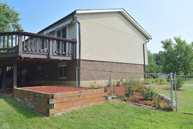 8059 Harvest Lane, Indianapolis, IN 46256