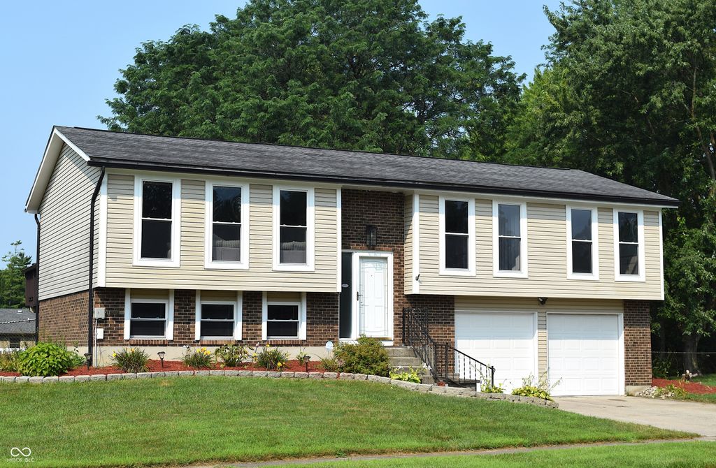 8059 Harvest Lane, Indianapolis, IN 46256