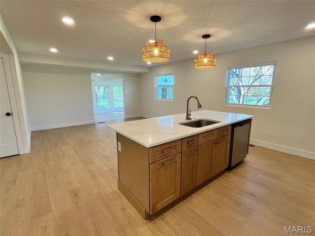 103 Denbigh Terrace, Ballwin, MO 63011