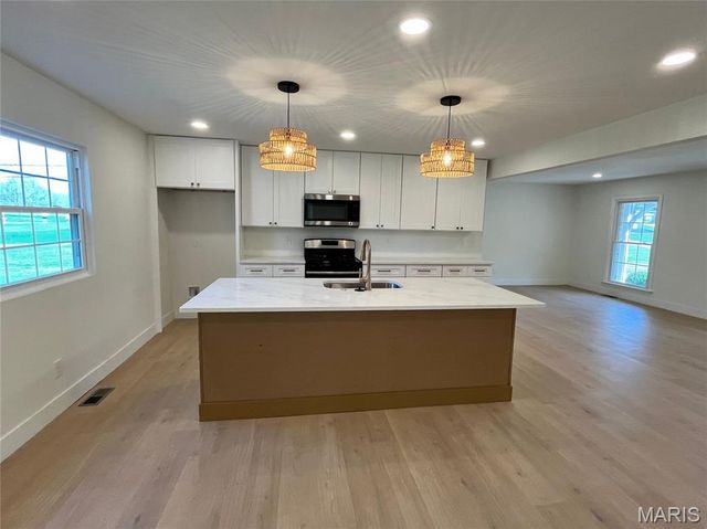 103 Denbigh Terrace, Ballwin, MO 63011