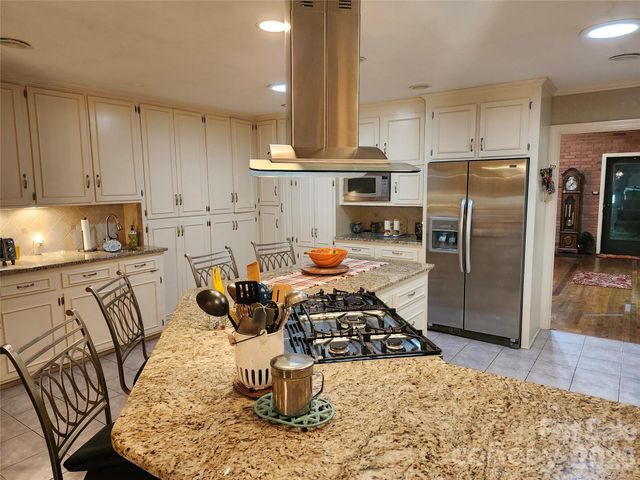 2409 Griffith Road, Monroe, NC 28112