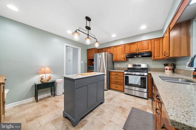 223 RIDGEVIEW DRIVE, Venetia, PA 15367