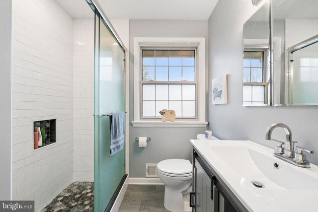 223 RIDGEVIEW DRIVE, Venetia, PA 15367