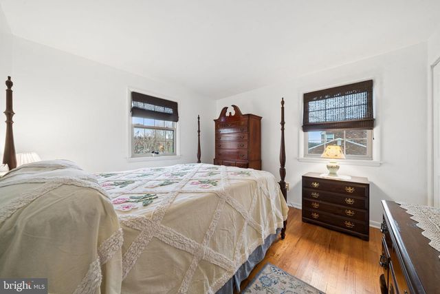 223 RIDGEVIEW DRIVE, Venetia, PA 15367