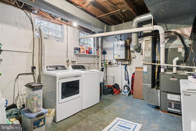 223 RIDGEVIEW DRIVE, Venetia, PA 15367