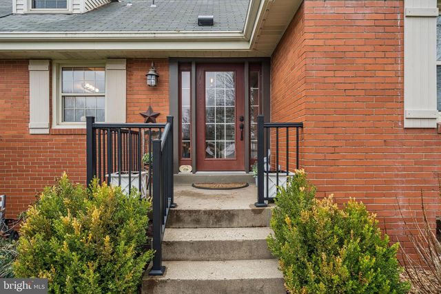 223 RIDGEVIEW DRIVE, Venetia, PA 15367