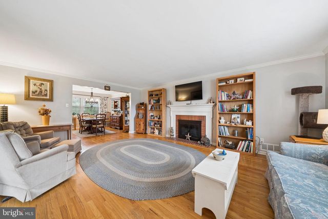 223 RIDGEVIEW DRIVE, Venetia, PA 15367