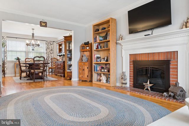 223 RIDGEVIEW DRIVE, Venetia, PA 15367