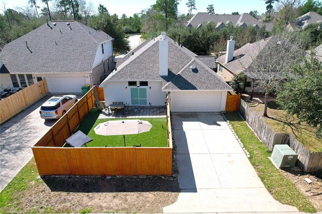 18 Avenswood Place, The Woodlands, TX 77382