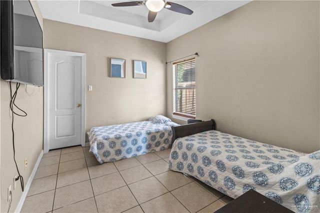 2427 Leanna Denae Avenue, Mission, TX 78572