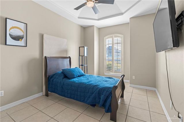 2427 Leanna Denae Avenue, Mission, TX 78572