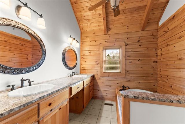 40 Benton Road, Jefferson, GA 30549