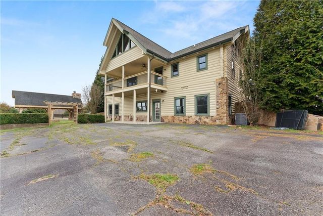 40 Benton Road, Jefferson, GA 30549