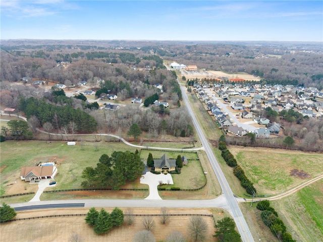 40 Benton Road, Jefferson, GA 30549