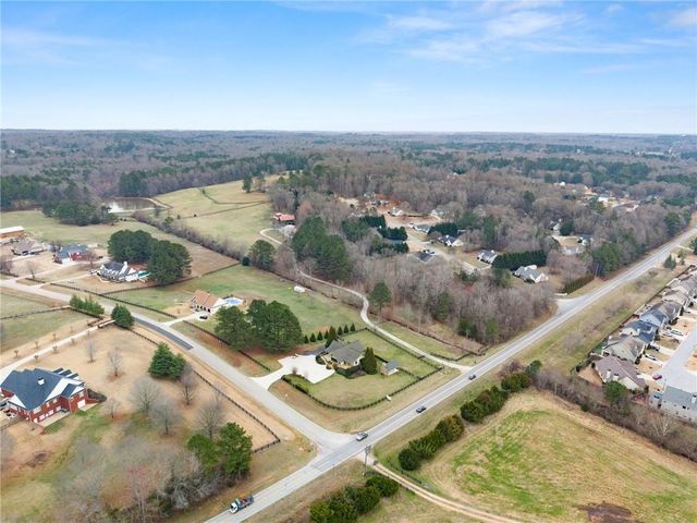 40 Benton Road, Jefferson, GA 30549