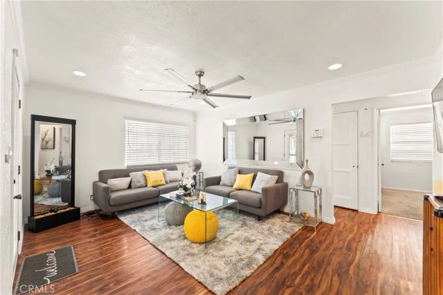 1209 E 124th Street, Los Angeles, CA 90059