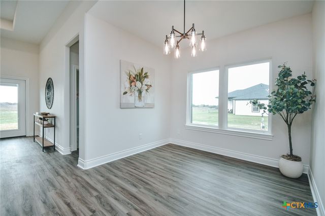 321 Whitetail Lane, Victoria, TX 77905