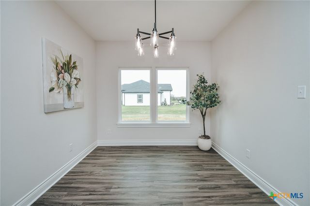 321 Whitetail Lane, Victoria, TX 77905