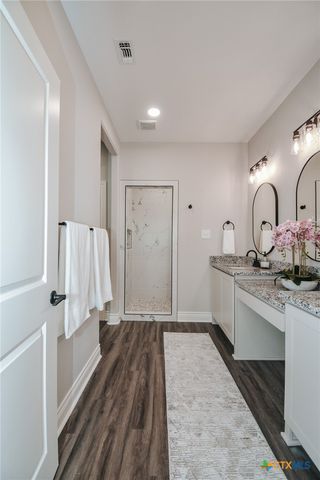 321 Whitetail Lane, Victoria, TX 77905