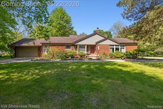 21105 Hugo Street, Farmington Hills, MI 48336