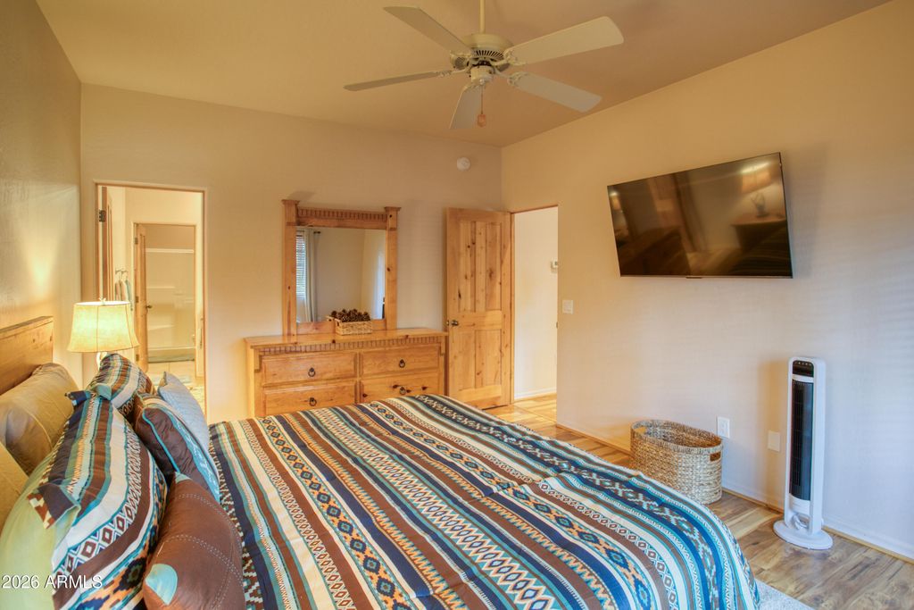 Image 13 of property listing at 2339 Northwind Drive 6, Pinetop, AZ 85935