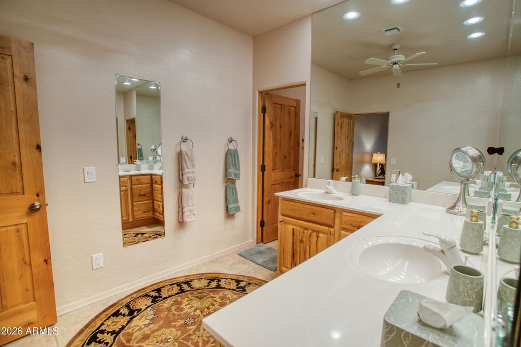 Image 15 of property listing at 2339 Northwind Drive 6, Pinetop, AZ 85935