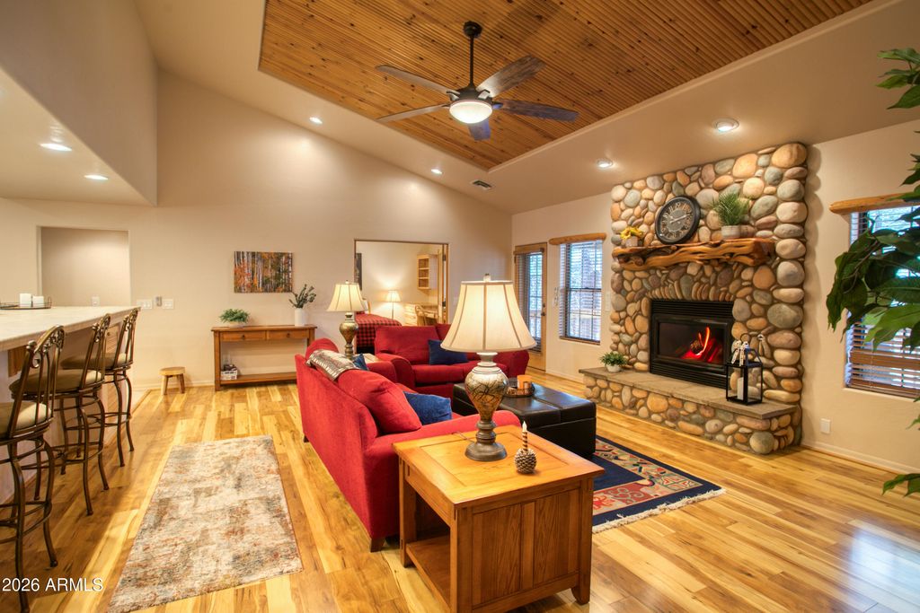 Image 4 of property listing at 2339 Northwind Drive 6, Pinetop, AZ 85935