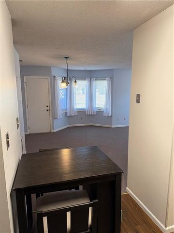 4016 10th Avenue, Leavenworth, KS 66048