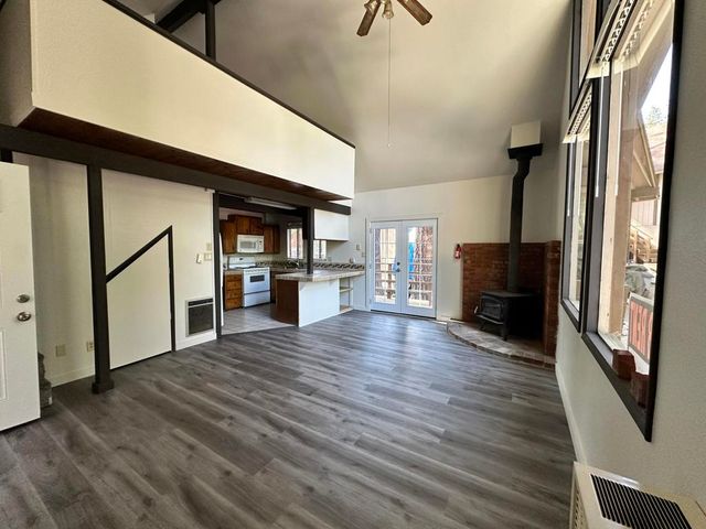 26305 Delano Drive, Idyllwild, CA 92549