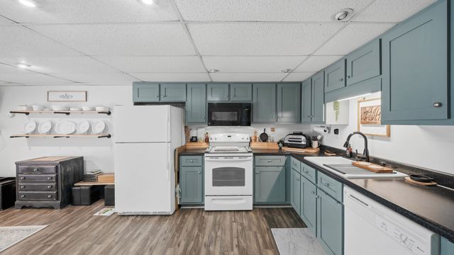 4557 N Ravenwood Drive N, Chattanooga, TN 37415