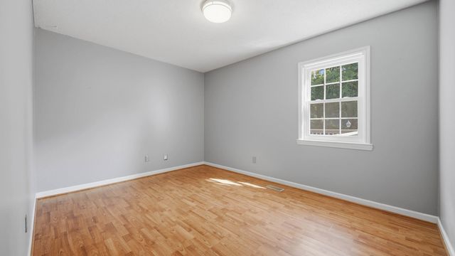 4557 N Ravenwood Drive N, Chattanooga, TN 37415