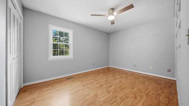 4557 N Ravenwood Drive N, Chattanooga, TN 37415