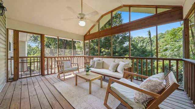 4557 N Ravenwood Drive N, Chattanooga, TN 37415