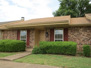 5 E Townhouse Lane 26, Grand Prairie, TX 75052