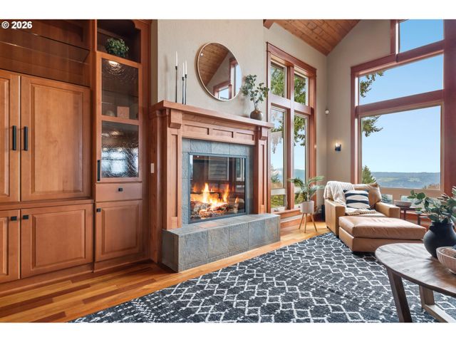 714 SOMMERSET Rd, Woodland, WA 98674