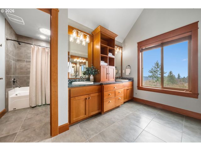 714 SOMMERSET Rd, Woodland, WA 98674