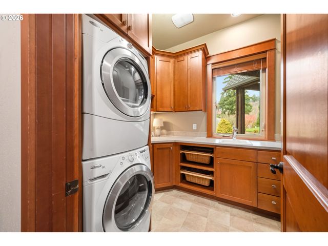 714 SOMMERSET Rd, Woodland, WA 98674