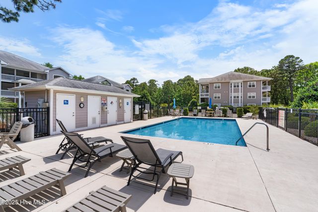 3030 Marsh Winds Circle 405, Southport, NC 28461
