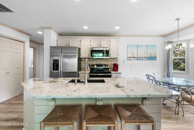 3030 Marsh Winds Circle 405, Southport, NC 28461