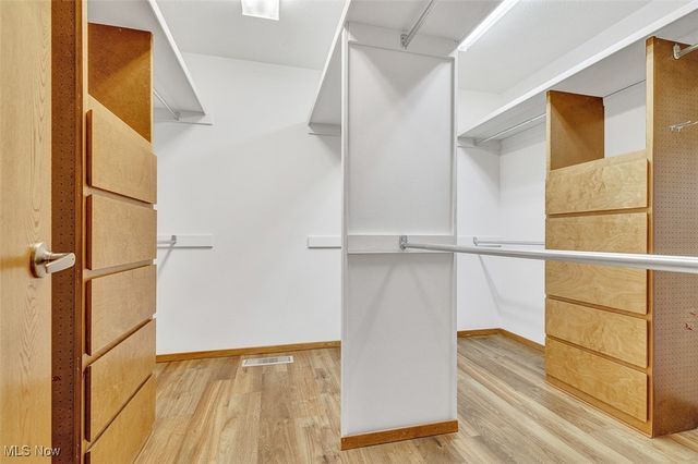 12385 Corinth Court, Strongsville, OH 44149