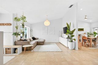 752 NW 134th Ave, Miami, FL 33182